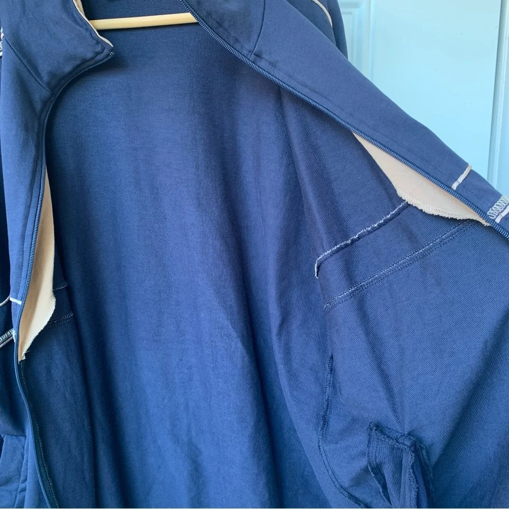 GIONFRIDDO.Made in Italy.Navy w/tan‎ stripes across the middle/down the a…